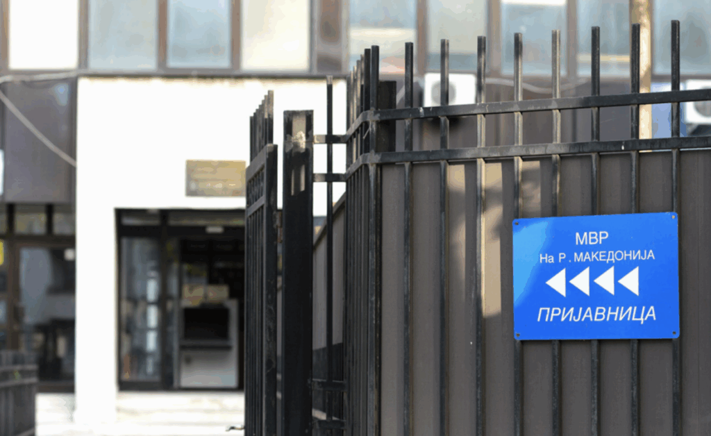 mjek ne spitalin e struges merr page per pese vite pa punuar dhe pa licence valide 6876c0bc6d676