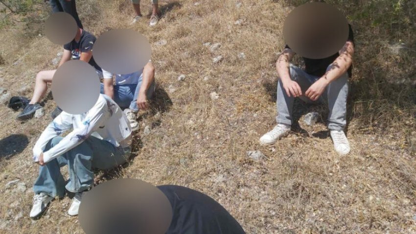 ndalohen gjashte persona ne maqedoni dyshohen per kontrabande me emigrant 6875484fd5d37