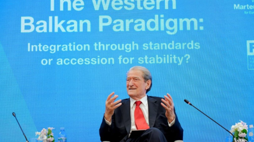 ndertimet pa leje ne theth berisha i del ne mbrojtje prokurores dhe sulmon spak ne shkelje te cdo parimi pergjon 68778efa5598e