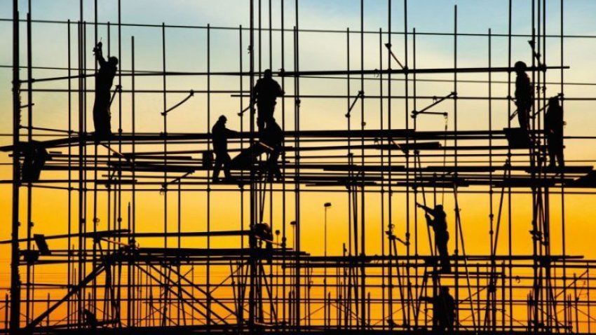 ne maj jane dhene 469 leje per ndertim prej te cileve 255 per ndertime te larta jane planifikuar 1 037 banesa 6874d7d1960d6