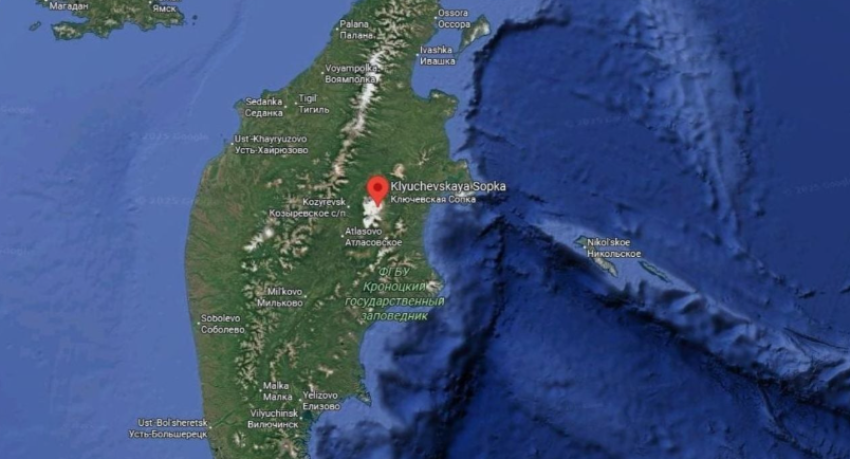 pas termetit 8 8 balle ne rusi shperthen vullkani klyuchevskoy reja e hirit arrin lartesi 3 km mbi nivelin e detit 6889e98966906