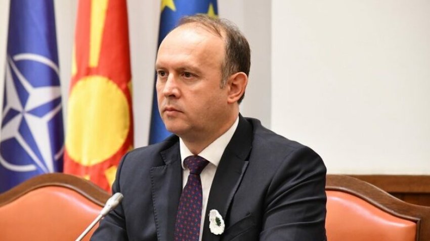 permbyllet procedura parlamentare gashi dekretoi ligjin per shkollat fetare per rregullimin e statusit te medresese isa beu ne shkup 688a989d65bcc