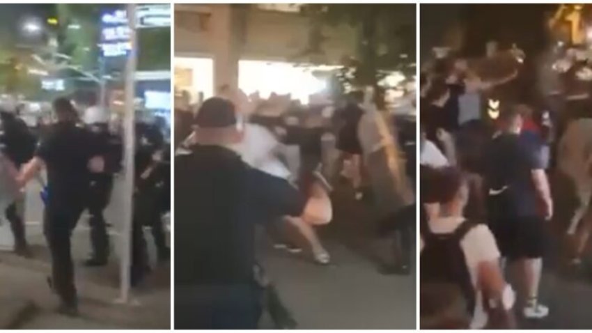 policia serbe perleshet me protestuesit anti vuciq 686618bb7a4a5