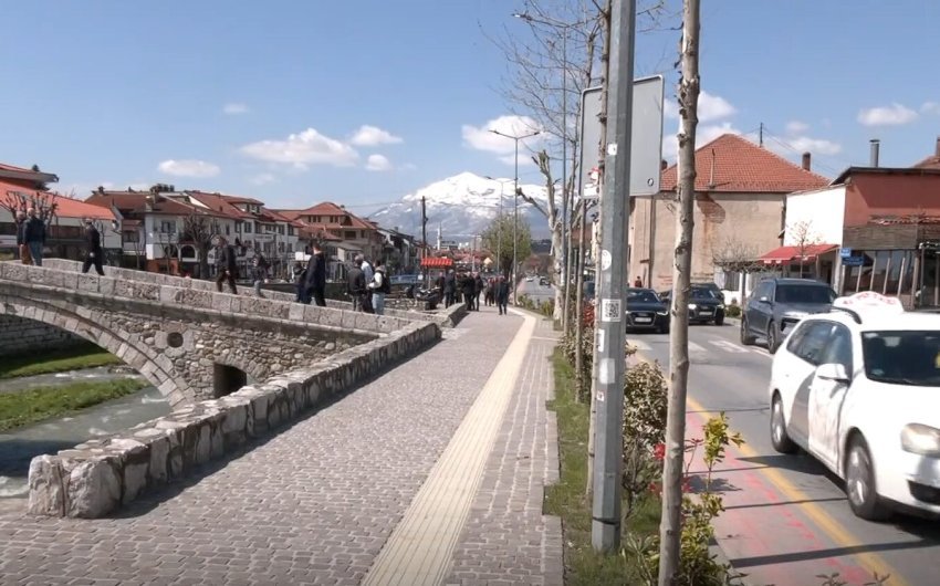 prizreni mirepret diasporen pak me ndryshe oborret e pese shkollave i leshon per parkingje 6878949827ebf