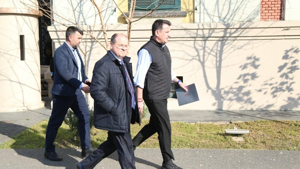 pyetjet e veliajt nga burgu a po perdoret ky hetim mbi mua si nje eliminim politik 6889ee3994187