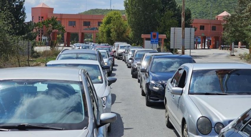 radhe mjetesh ne qafe thane fluks i madh nga maqedonia e veriut nderprerje ne sistemin tims 6872ddaaa8239