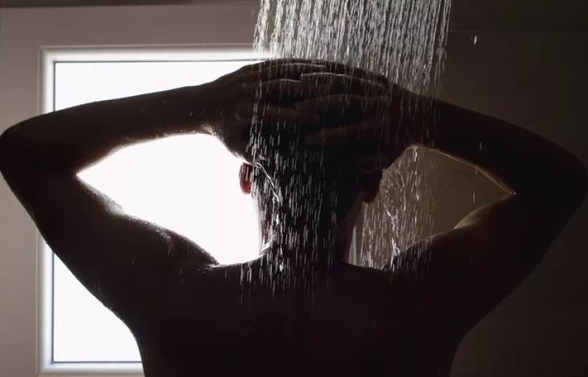 rrefimi trondites i gruas e zbulova tradhtine ne dushin e shtepise sone 687aac0208398