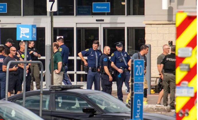 shba sulm me thike ne nje supermarket plagosen 11 persona ne michigan 6885face35a06