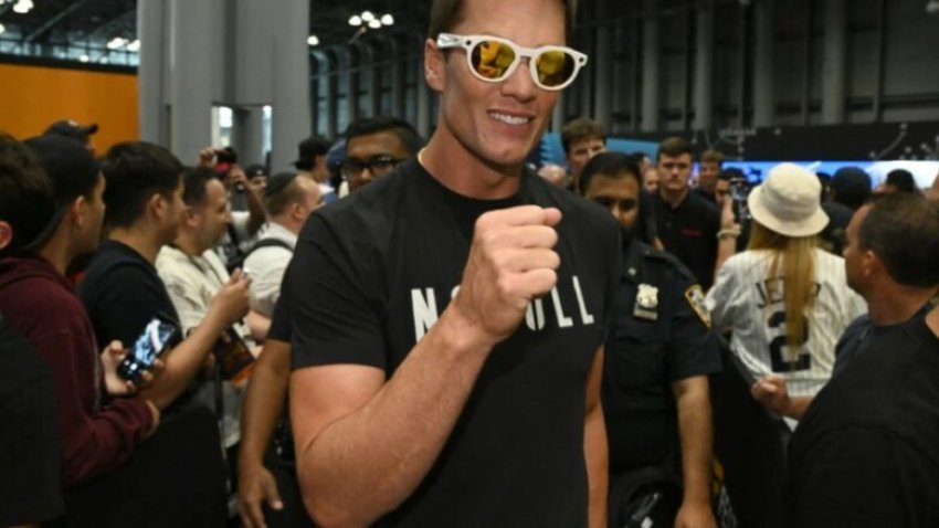 syzet e reja inteligjente meta te oakley t ju peshperisin informacione ndersa i mbani 687d7f1da74c4