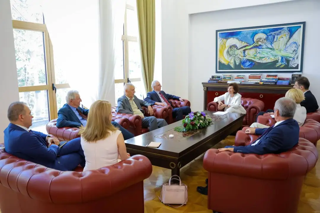 takimi i siljanovska davkova me keshillin e ambasadoreve perforcimi i kapaciteteve te jashtme politike te vendit 688a4f0a80a90