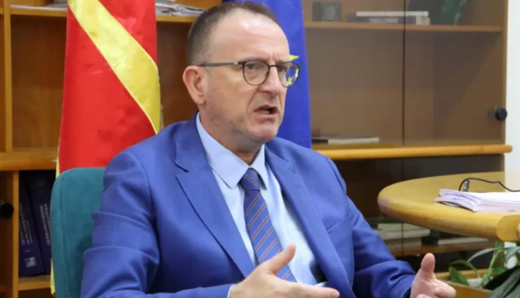 taravari ne gaze po vdesin njerez e me ta po vdes edhe ndergjegjja e njerezimit 688749a056c38