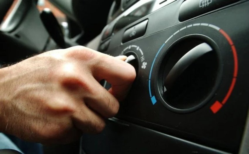 Temperatura ideale në veturë: Mos e teproni me ftohjen, por mos vozitni as në ‘saunë’ – është e rrezikshme! 1 temperatura ideale ne veture mos e teproni me ftohjen por mos vozitni as ne saune eshte e rrezikshme 6883de67dbe8b