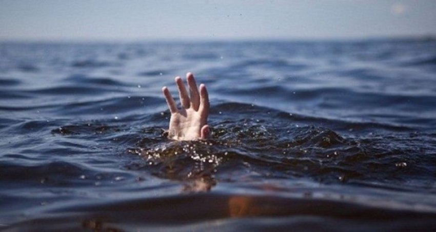 U fut të lahej në det dhe nuk doli më/ Vijojnë kërkimet për trupin e 57-vjeçarit portugez në Sarandë 2 u fut te lahej ne det dhe nuk doli me vijojne kerkimet per trupin e 57 vjecarit portugez ne sarande 6886802a15ea7