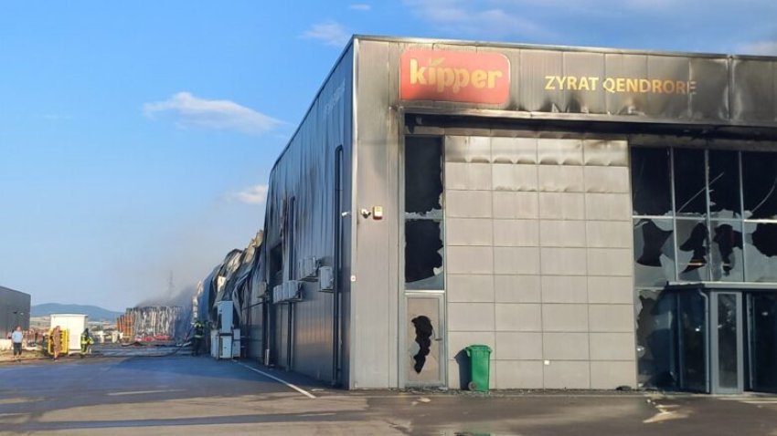 zjarri ben shkrumb depot ne lipjan policia e cileson zjarrvenie 68780802671ed