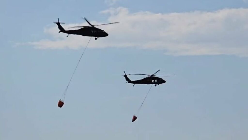 34 vatra zjarri ne 24 oret e fundit pese aktive vijojne flaket ne disa fshatra te gramshit dhe fushe arrezit 68a1a3e41bcd2