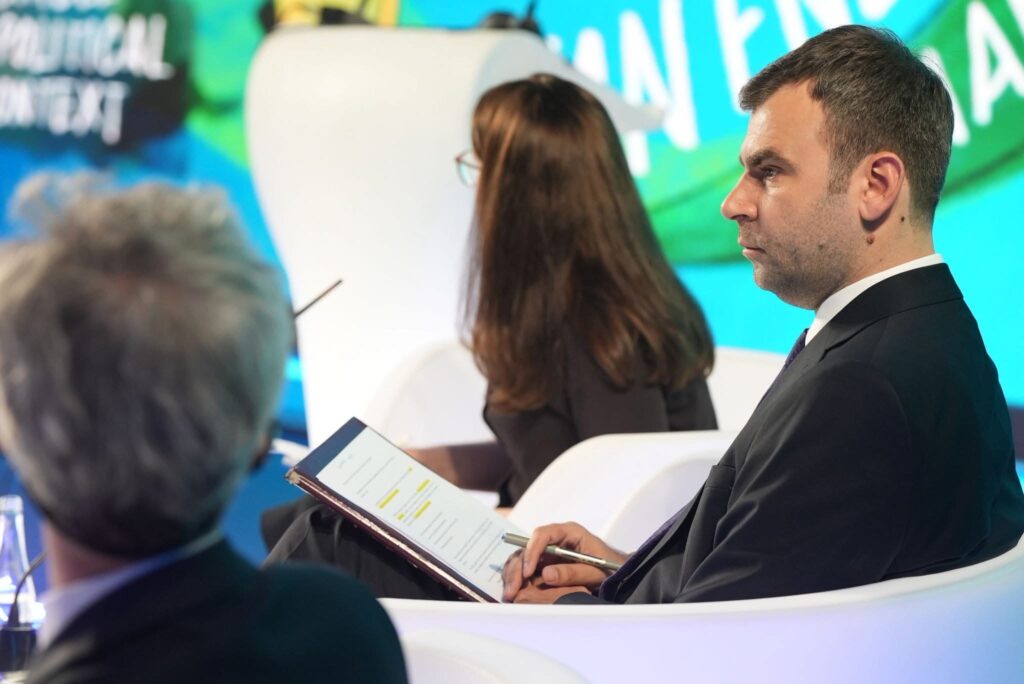 Latifi: 42,3 milionë denarë për mbështetje të familjeve më të ndjeshme në pagesën e energjisë elektrike 2 IMG 8113