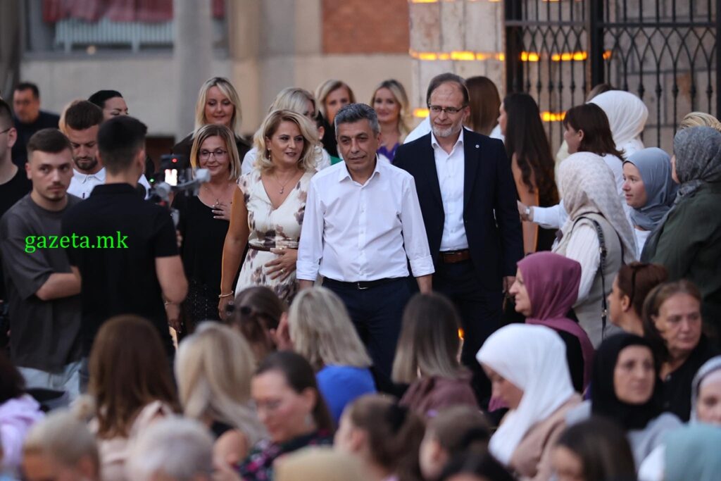 Gashi: Uragani i grave shqiptare në Çair, forcë në krah të Izet Mexhitit 2 IZET MEXHITI 8