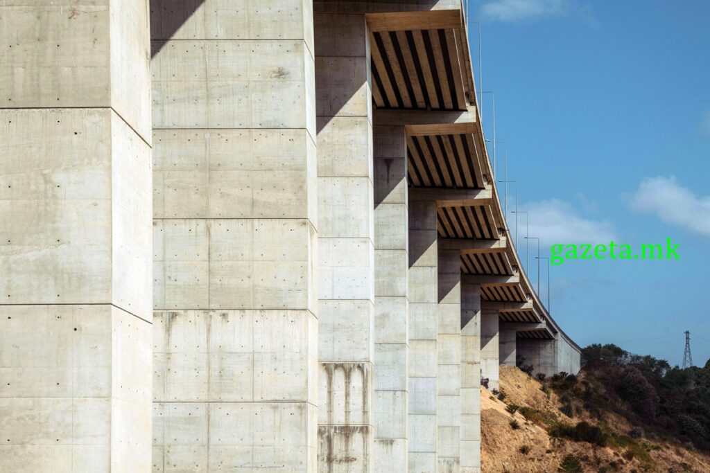 Qeveria e RMV-së miraton grantin prej 3.7 milionë euro për vazhdimin e ndërtimit të korridorit 8 me Bullgarinë 2 RRUGE URA 2