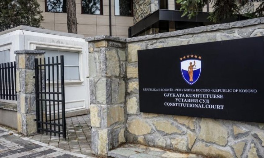 a po perdoret kushtetuesja si instrument i betejave politike 688f2e6fa8078