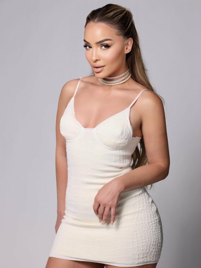 adelina berisha shkelqen ne setin e ri fotografik duket atraktive ne pozat e reja 68b19a71a52e4