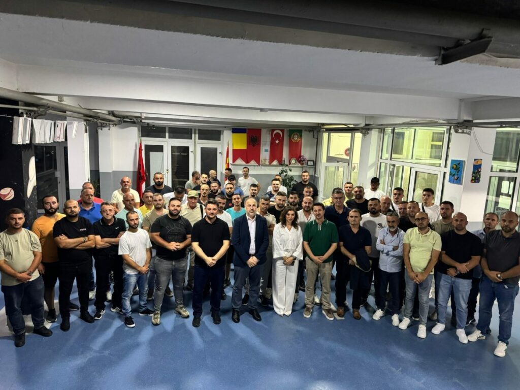 adnan azizi saraji po deshmon se eshte gati per ndryshimin e madh 6893cfc1dd025