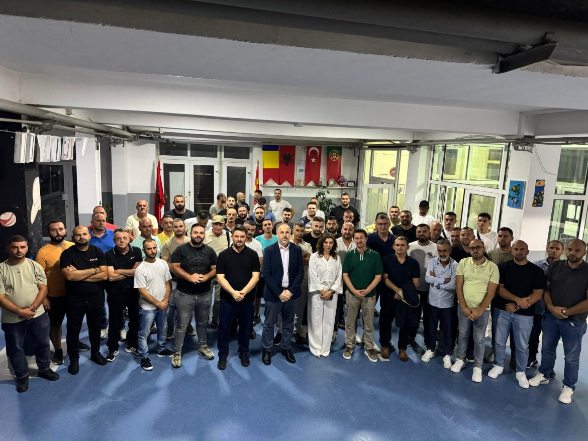 adnan azizi saraji po deshmon se eshte gati per ndryshimin e madh 6893cfc1dd025