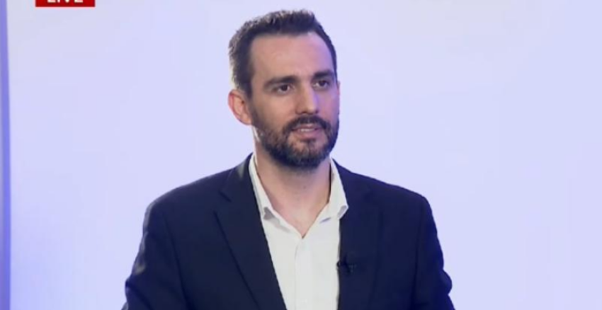 adriatik lapaj zbulon oferten nga mazhoranca mu ofrua nga nje i njohur ne tirane 68ad64359ec95