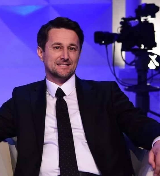 Bakiu: Frçkovski s’mund të lajë duart nga krimet e së kaluarës, shqiptarët nuk harrojnë dhe nuk falin! 2 bakiu frckovski smund te laje duart nga krimet e se kaluares shqiptaret nuk harrojne dhe nuk falin 68a74ad8babbb