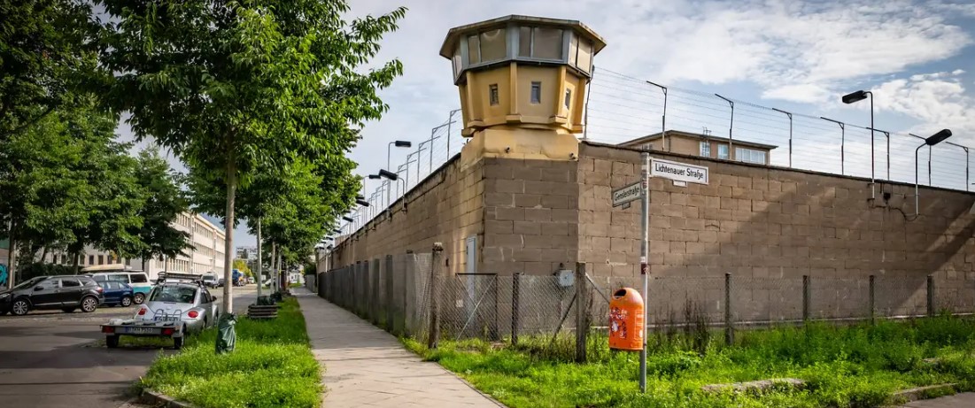 Berlini dhe Memoriali për Viktimat e Komunizmit 1 berlini dhe memoriali per viktimat e komunizmit 68ac3644e7837