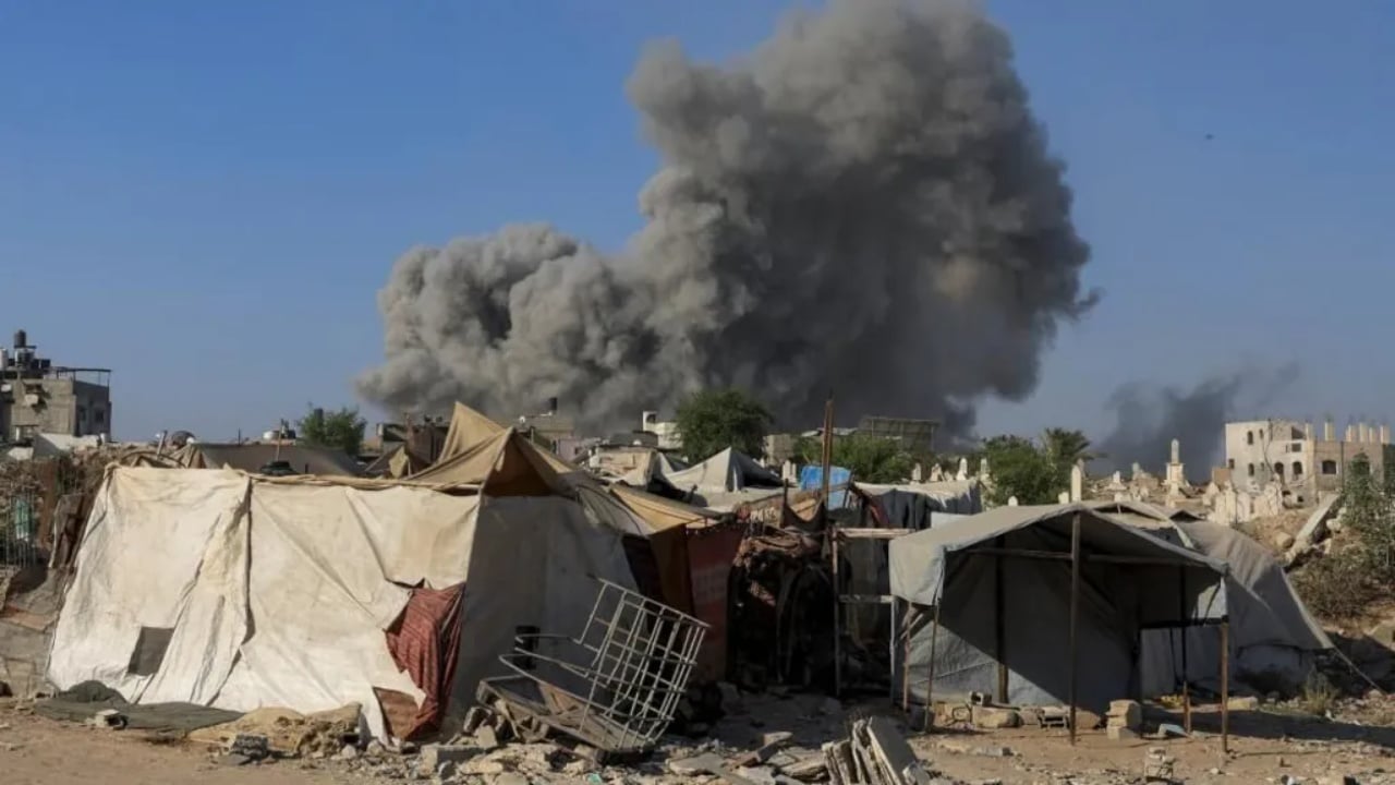 Bombardime intensive në Rripin e Gazës, ndërsa Izraeli përgatitet të marrë kontrollin e qytetit më të madh 1 bombardime intensive ne rripin e gazes ndersa izraeli pergatitet te marre kontrollin e qytetit me te madh 68ab34e586f4b