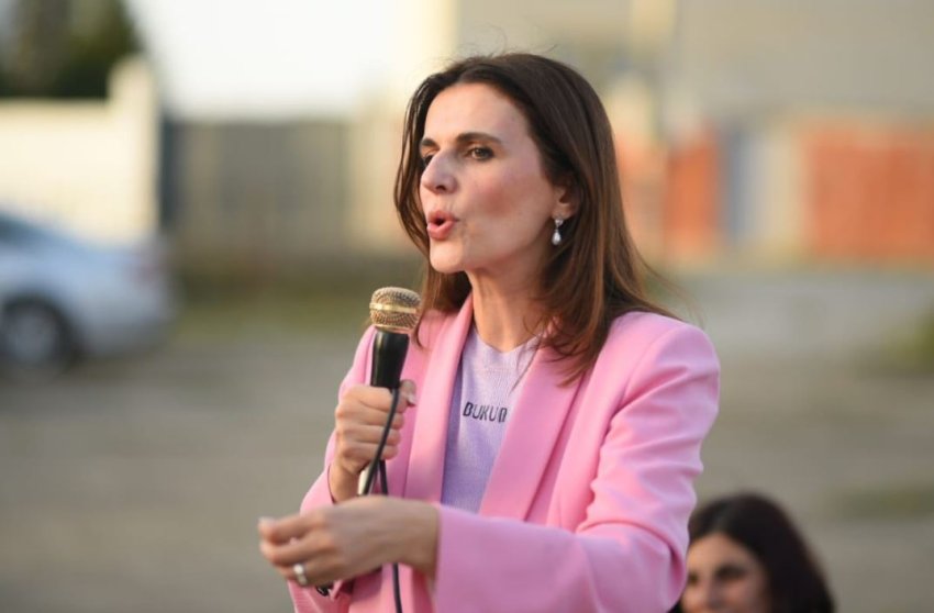 buja bashke me vlora citakun takojne grate e bujanit e bregut te zi 68b225f052272