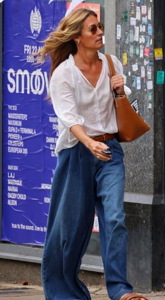 Cat Deeley heq unazën e martesës dhe bën një gjest të mprehtë pas ndarjes nga Patrick Kielty 2 cat deeley heq unazen e marteses dhe ben nje gjest te mprehte pas ndarjes nga patrick kielty 68a41712f19ce