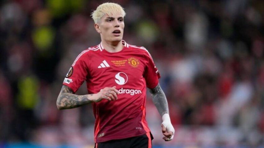 Chelsea “rrëmben” yjet e United 2 chelsea rremben yjet e united 689aefb22afc8