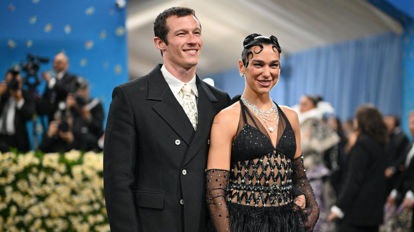 cifti i famshem nis nje sipermarrje se bashku dua lipa dhe calum turner themelojne twentytwo films 68b3562e0db5e