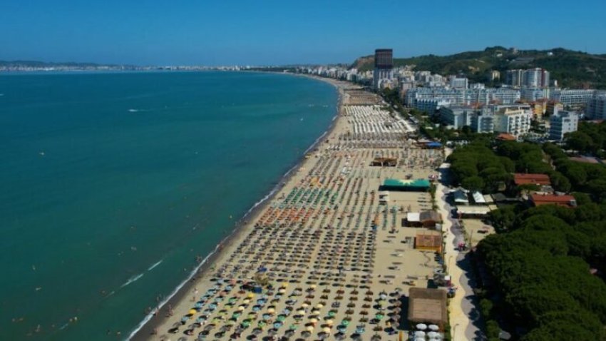 durresi i rezervuar nga turistet deri ne shtator 688e30b8ee7a4