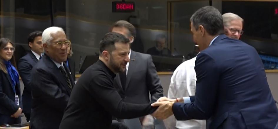 Europa në krah të Zelenskyt! Trump planifikon takim trepalësh me Putin, presidenti ukrainas takon Von Der Leyen 2 europa ne krah te zelenskyt trump planifikon takim trepalesh me putin presidenti ukrainas takon von der leyen 68a2168b0e560