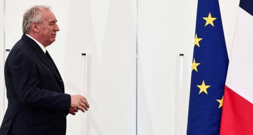 franca pergatitet per nje tjeter krize politike qeveria e kryeministrit bayrou e brishte perballe mocionit te votebesimit 68aeb73464bd3