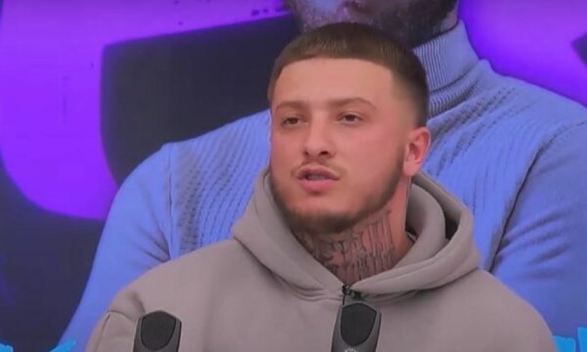 Gati një vit pa u parë, Fero prek me fjalët për Ninën 3 gati nje vit pa u pare fero prek me fjalet per ninen 6891157a232d0