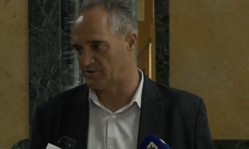 Hasani për zgjedhjen e nënkryetarit serb: Shkelje e Kushtetutës, PDK-në s’e frikësojnë zgjedhjet 3 hasani per zgjedhjen e nenkryetarit serb shkelje e kushtetutes pdk ne se frikesojne zgjedhjet 68b2c6c48f100