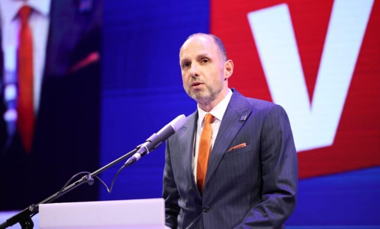 Ibrahimi: Tetori do të jetë fundi i një klase politike që shpëtimin e vet e ka parë duke shkaktuar krizë të sigurisë! 2 ibrahimi tetori do te jete fundi i nje klase politike qe shpetimin e vet e ka pare duke shkaktuar krize te sigurise 688f900979c21