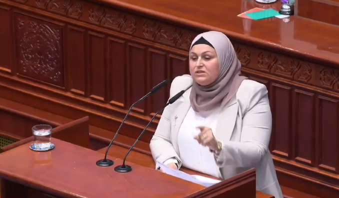 Imerlije Saliu: Marrëveshja e Ohrit, momenti kur u zgjodh paqja dhe e ardhmja mbi frikën dhe padrejtësitë 2 imerlije saliu marreveshja e ohrit momenti kur u zgjodh paqja dhe e ardhmja mbi friken dhe padrejtesite 689cbedf32435