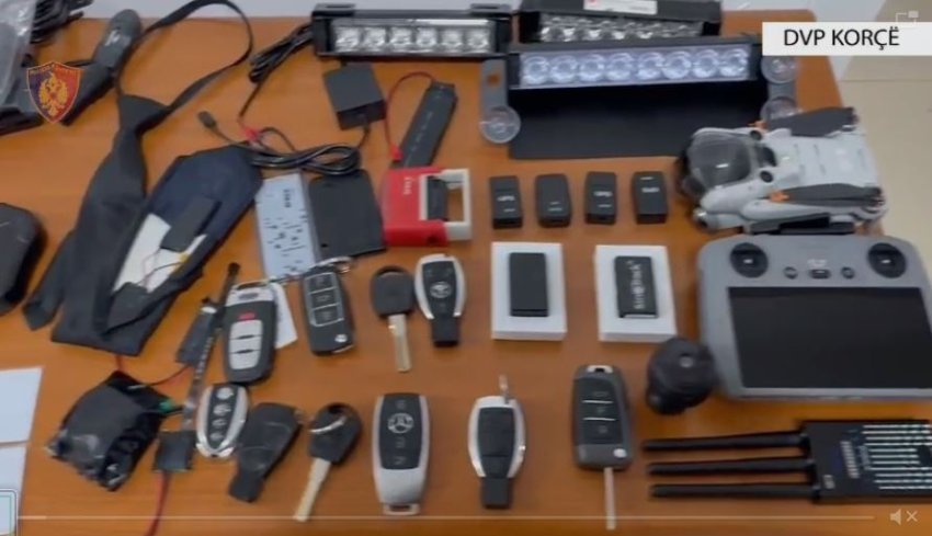 ishin pjese e grupit kriminal qe prodhonin dhe trafikonin kanabis drejt greqise pranga 2 personave ne korce 688df8ad659dd