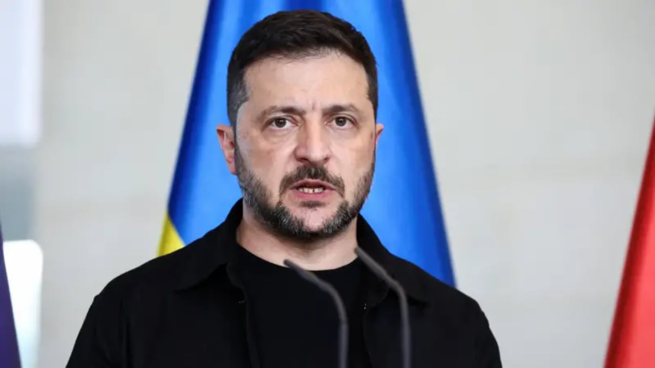 “Ishte bisedë e gjatë”/ Pas takimit me Putin, Trump telefonon Zelenskyn 1 ishte bisede e gjate pas takimit me putin trump telefonon zelenskyn 68a0388b0a971