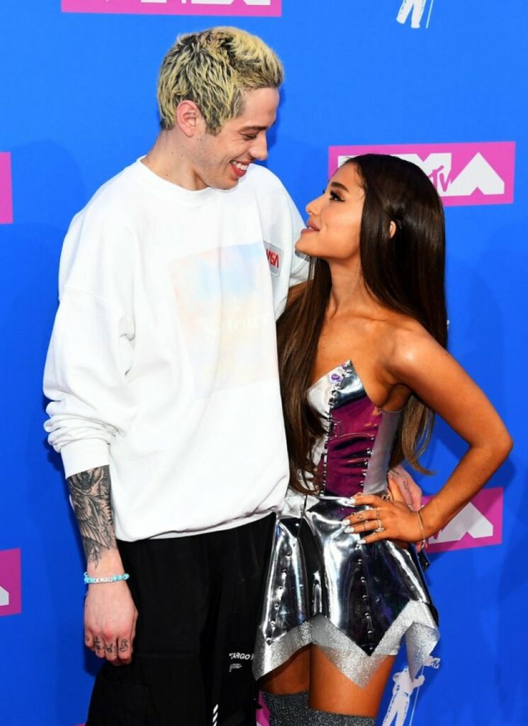 “Ishte e dhimbshme” Pete Davidson për pasojat e lidhjes me Ariana Grande 2 ishte e dhimbshme pete davidson per pasojat e lidhjes me ariana grande 689e44871488d