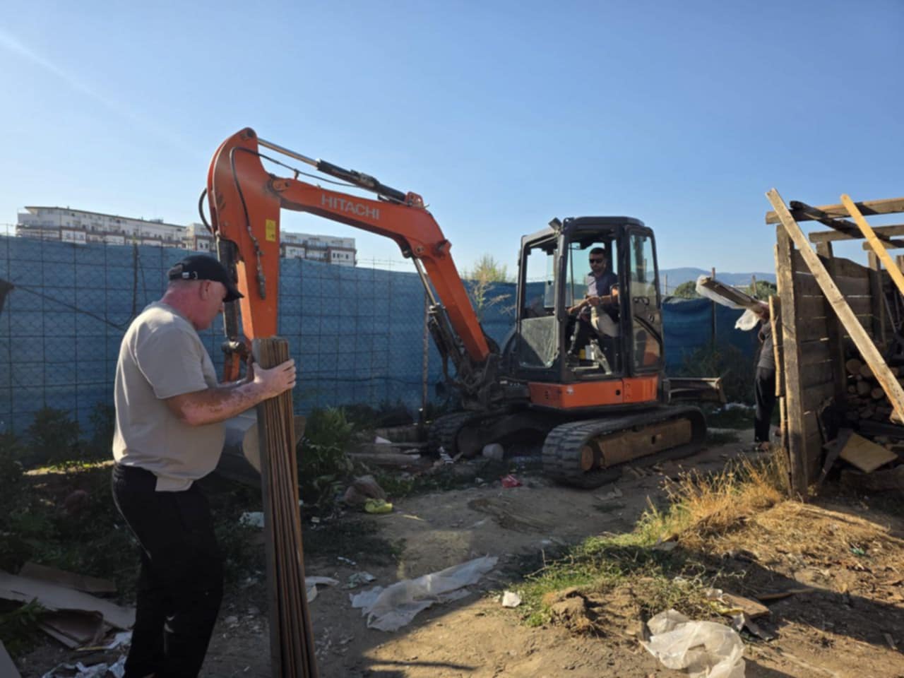 Izet Mexhiti: Premtimet po kthehen në vepra, Teneqe Mahalla në Çair përfiton parkingun e ri 1 izet mexhiti premtimet po kthehen ne vepra teneqe mahalla ne cair perfiton parkingun e ri 68b092781c743