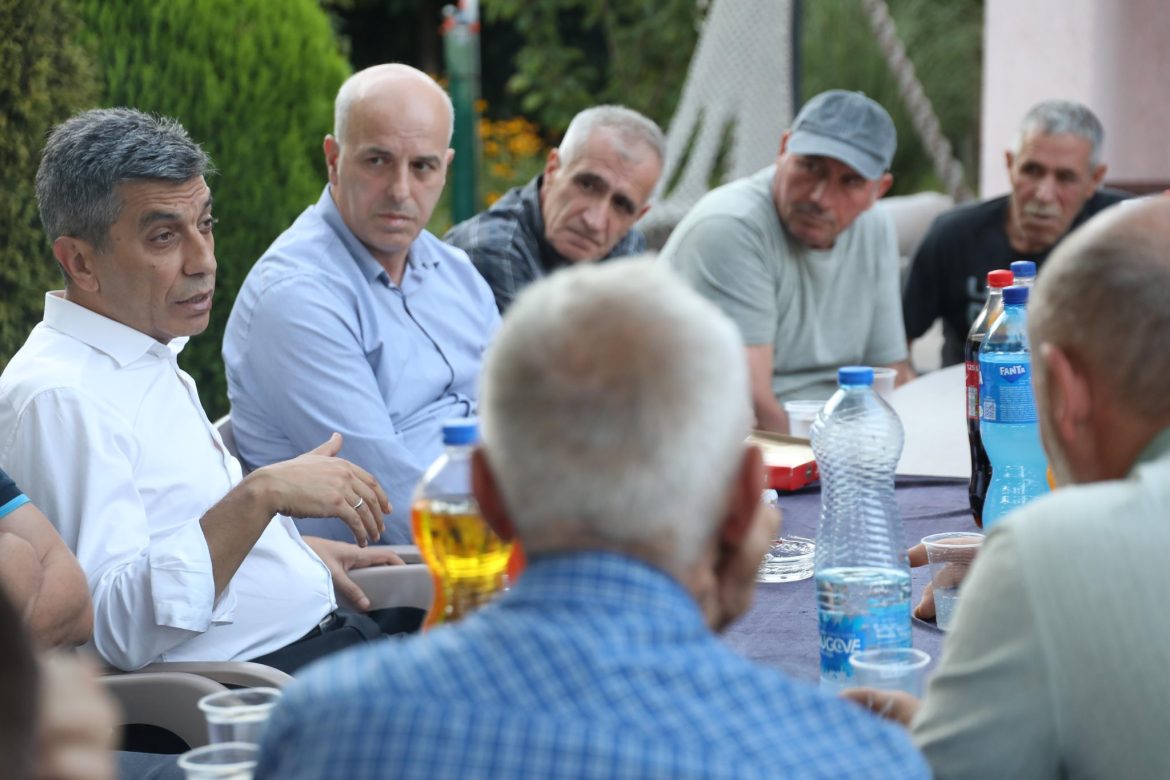 izet mexhiti pritet ngrohtesisht ne teneqe mahalle cairi ka njerez me vizion dhe kerkese per dinjitet 68ae2db619842