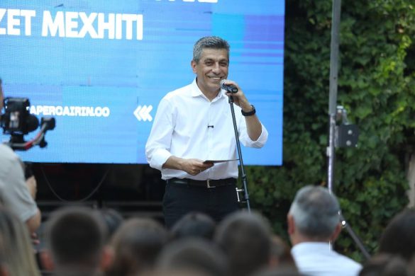 Izet Mexhiti: “Rinia e Çairit po bëhet forca e ndryshimit” 2 izet mexhiti rinia e cairit po behet forca e ndryshimit 689a4b26b8944