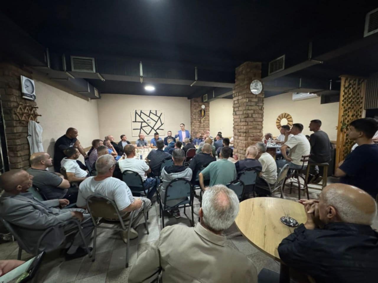 Kasami takim me banorët: Po vijojnë projektet kapitale në Reçicë të Vogël 1 kasami takim me banoret po vijojne projektet kapitale ne recice te vogel 68ace531b427d