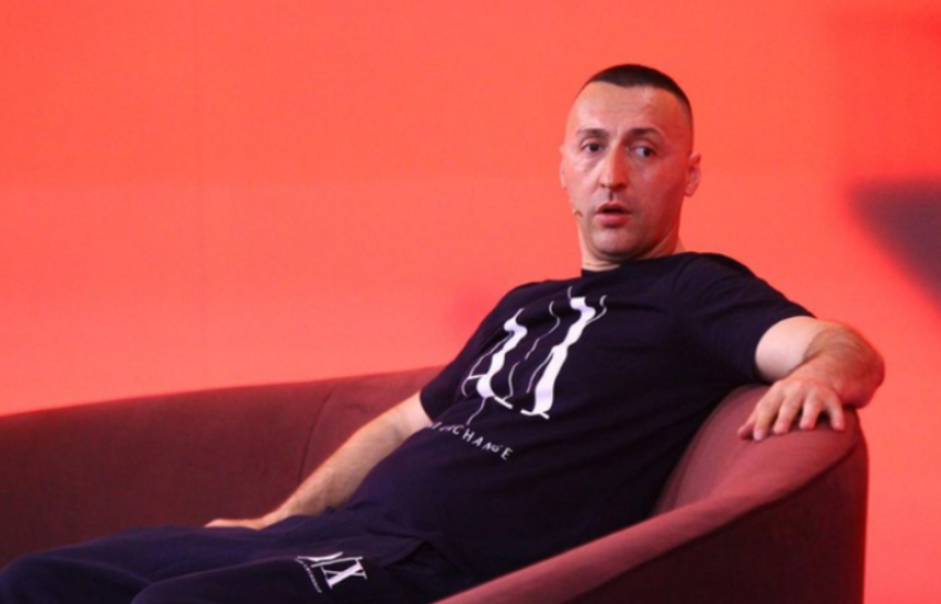 kjo bukuroshe e dashura e re e g banit 68a44f568c3c1