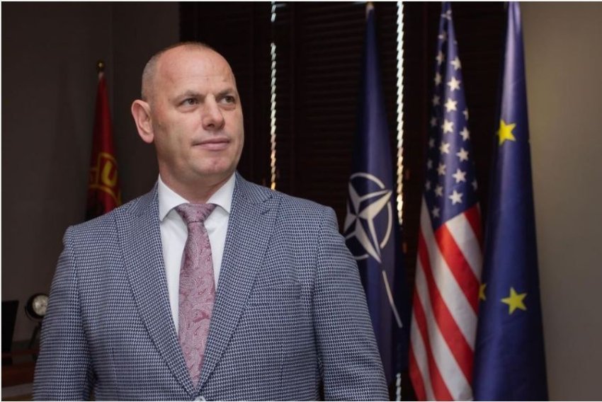 Lladrovci: Memli Krasniqi s’më do, më tha lëshoje pozitën se kam shumë presion 3 lladrovci memli krasniqi sme do me tha leshoje poziten se kam shume presion 689f1c8cda40c